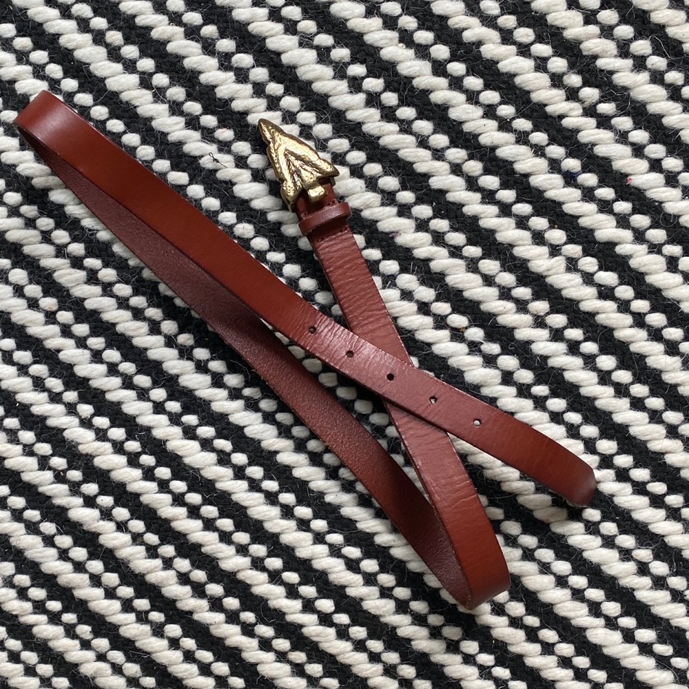 Arrow head belt